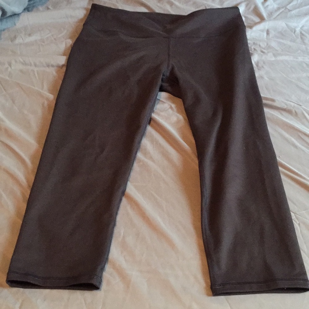 Fabletics slate grey capris.